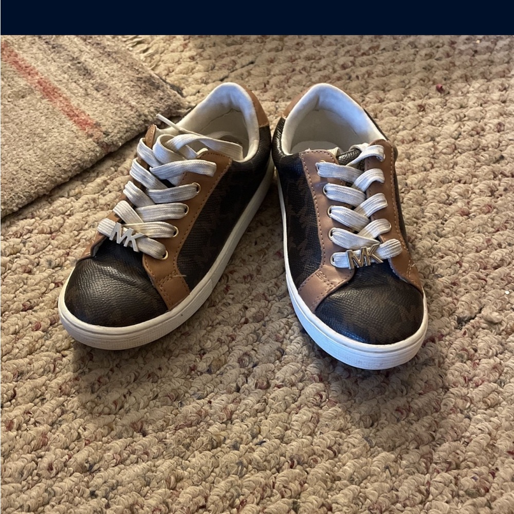 Mk girl shoes
